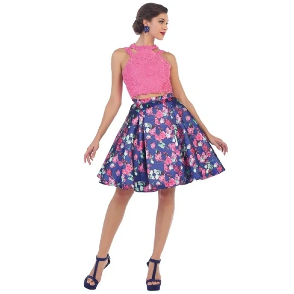green emerald velvet dress Short Two-Piece Party Dress with Lace Bodice Red / XSmall main image 0